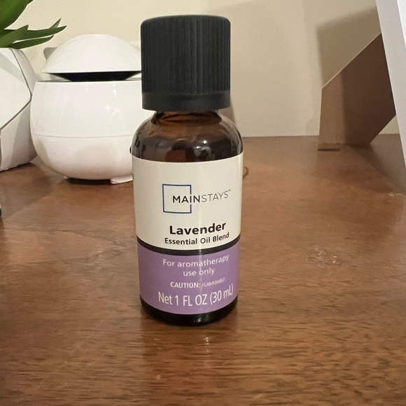 Diffuser & Oils - Picture 6 of 7